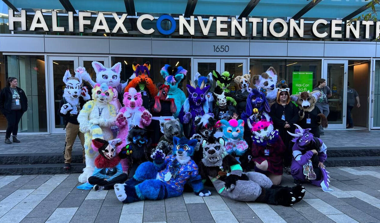 Hal-Con group Saturday 2023